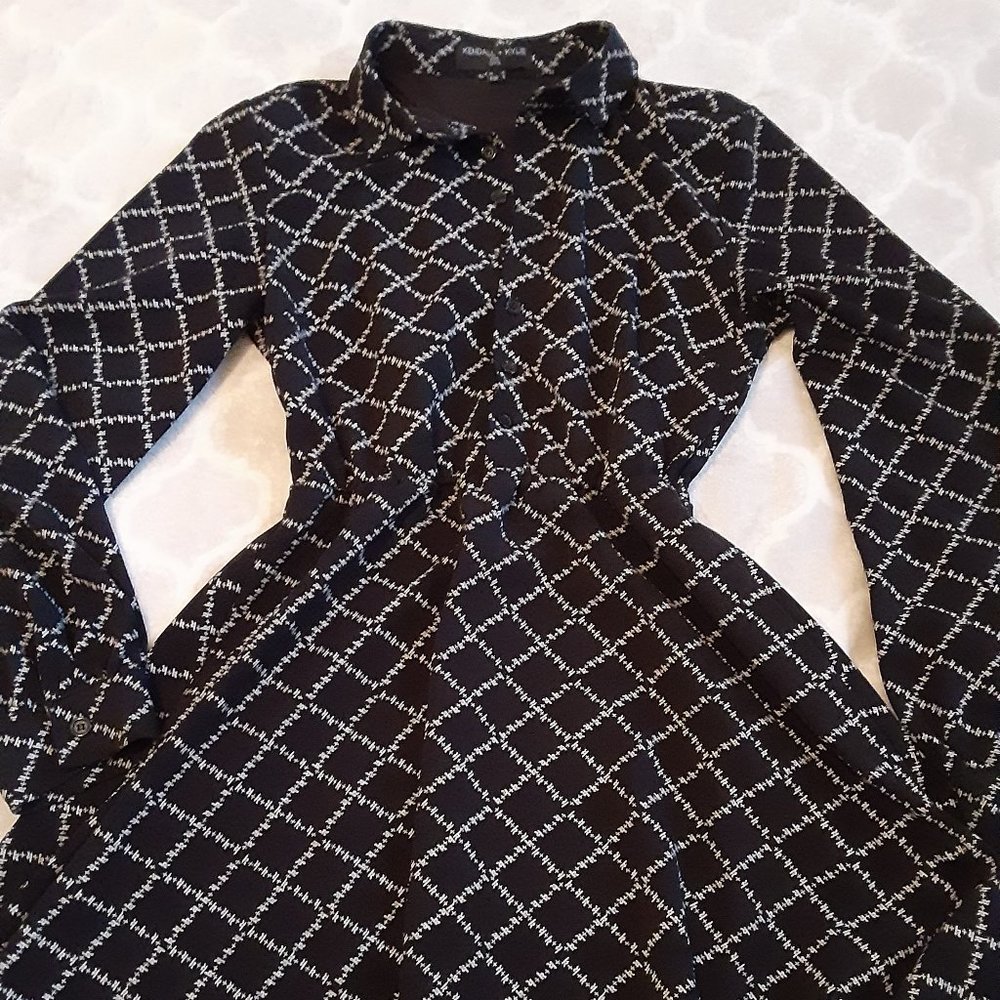 KENDALL + KYLIE skater mini dress size small
